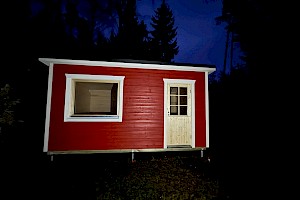 Punainen pihamökki